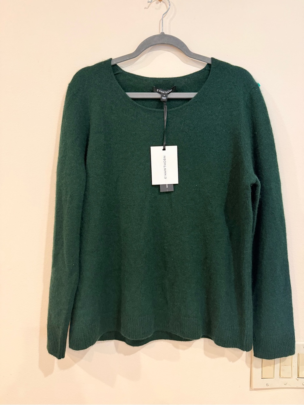 100% Cashmere 41 Hawthrone Forest Green Crewneck Sweater